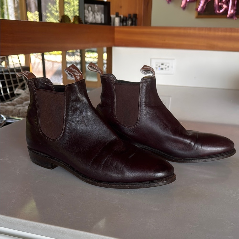 R.M. Williams Brown Leather Chelsea Boots - Adelaide Women’s Boot - size 10.5